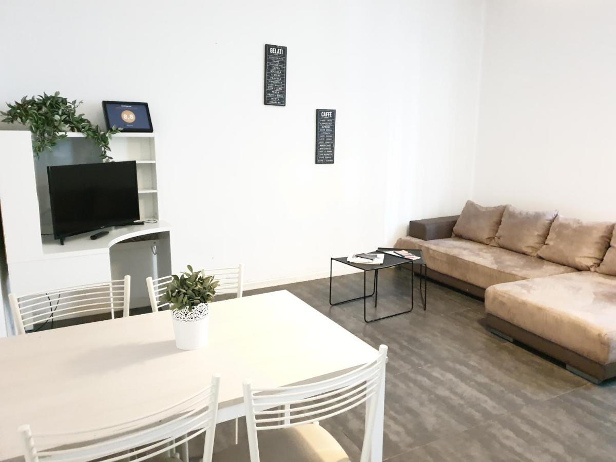 Aurora Apartment Milan Bagian luar foto