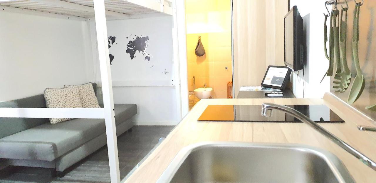 Aurora Apartment Milan Bagian luar foto