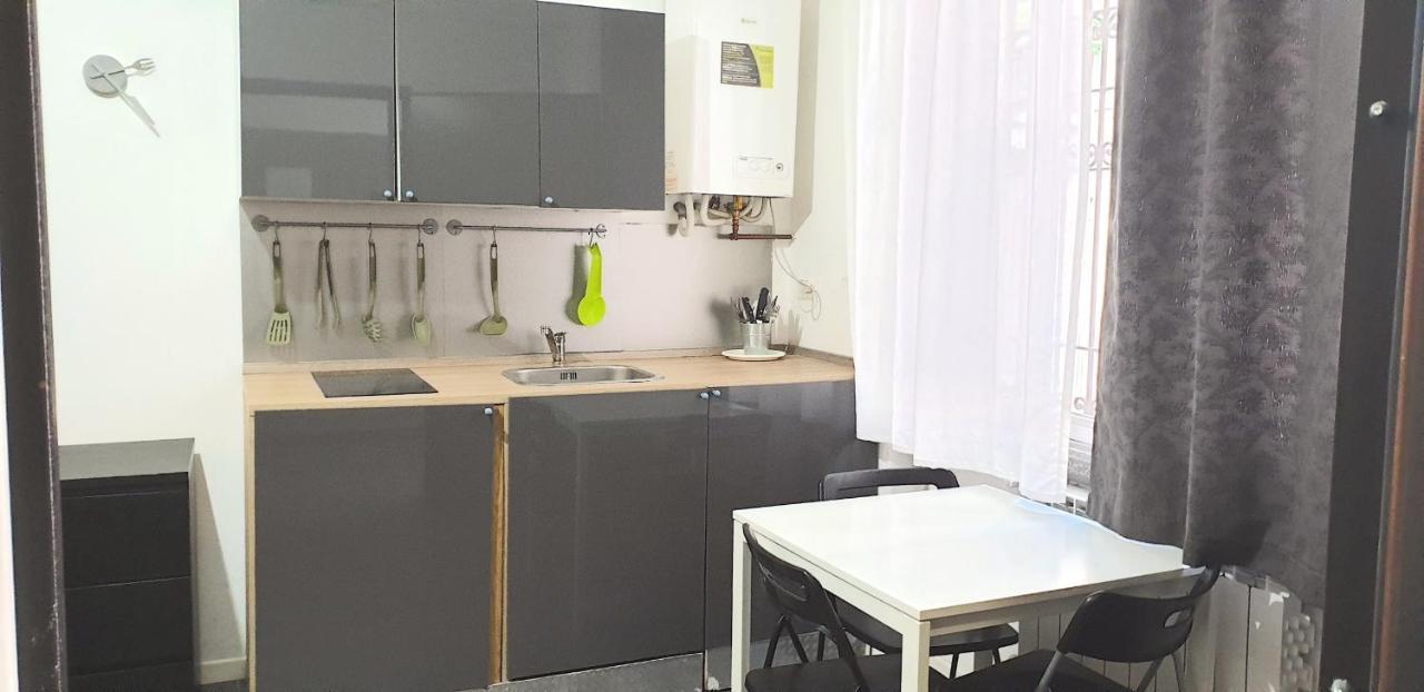 Aurora Apartment Milan Bagian luar foto
