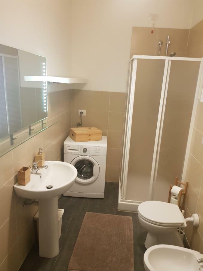 Aurora Apartment Milan Bagian luar foto