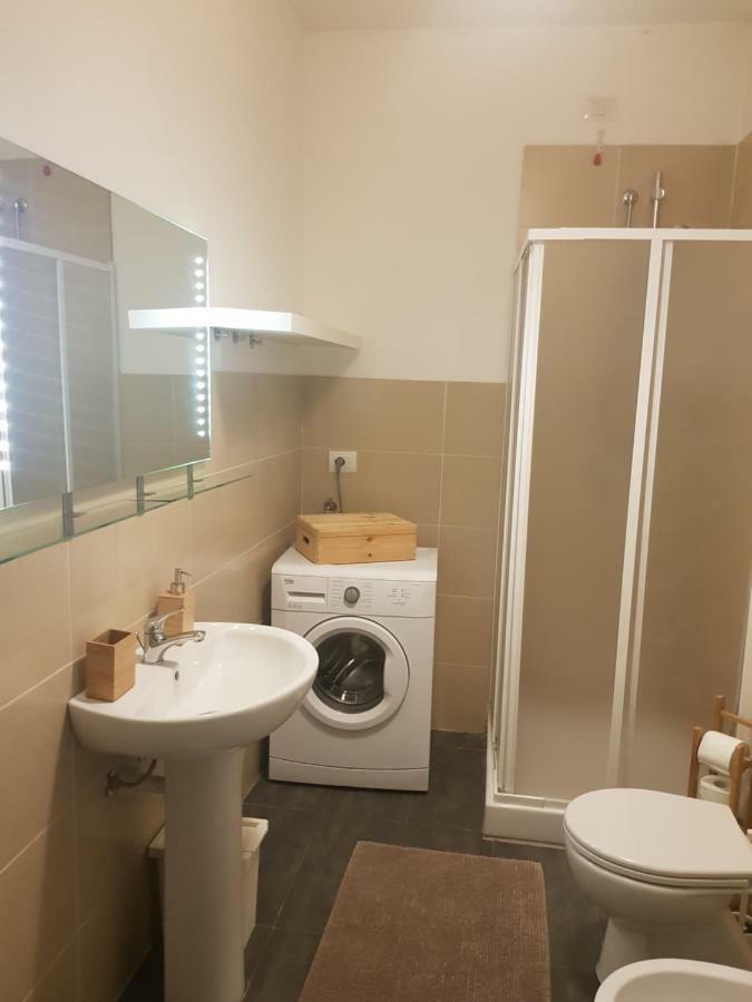 Aurora Apartment Milan Bagian luar foto